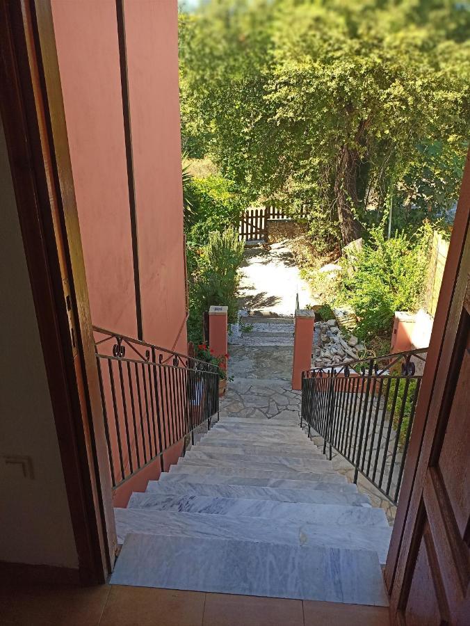 Iren Holiday Apartment Ипсос Экстерьер фото